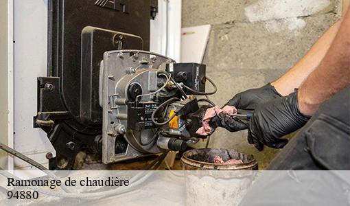 Ramonage de chaudière 94880